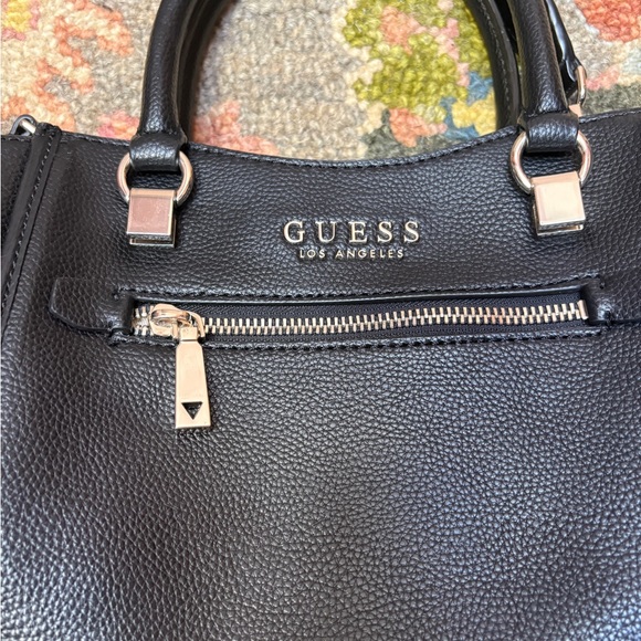 SOLD👻GUESS Los Angeles Black Satchel | Crossbody - Picture 7 of 8